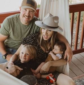 Meet your Posher, Kelli